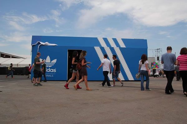 Adidas pop up store